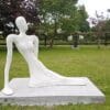 Contemporary sculpture of a female body created by the artist valeriu cazacevschi